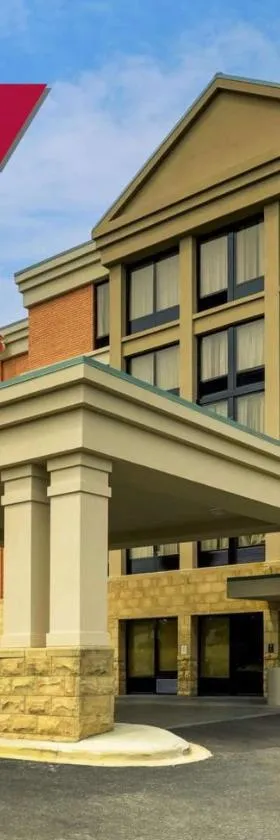 Drury Inn & Suites Birmingham Lakeshore Drive，位于伯明翰的酒店
