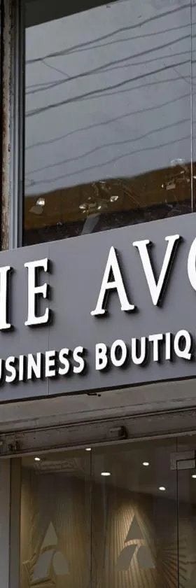 Hotel The Avoir Asansol，位于Āsansol的酒店