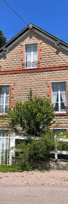 Maison campagne Morvan Anost，位于Anost的酒店