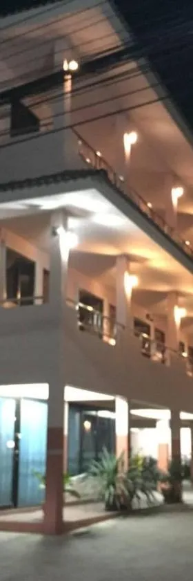 Phurafah Place Hotel โรงแรมภูระฟ้า เพลส，位于南府的酒店