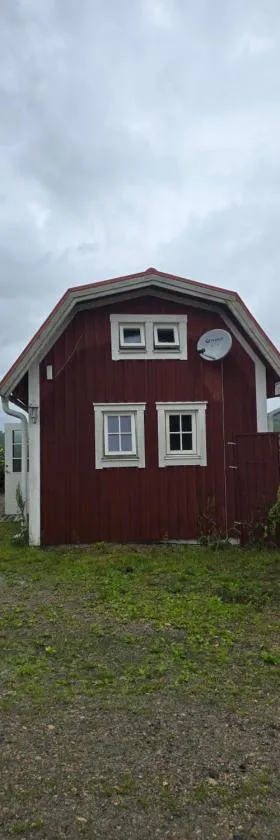 Little Red House in the Prairie，位于乌德瓦拉的酒店
