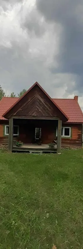 Dom na Kresach Grzybowszczyzna，位于Grzybowszczyzna的酒店