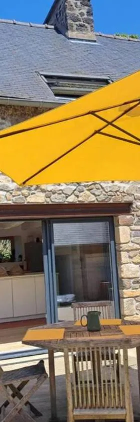Grande maison de famille à la campagne - 10mn de la mer，位于普朗奎恩诺沃尔的酒店