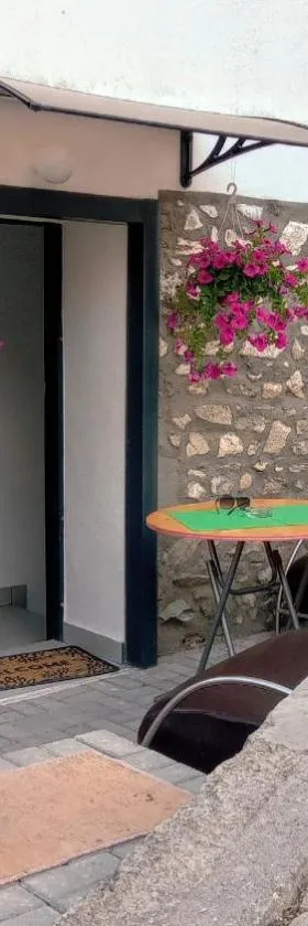 Alek Apartman，位于克鲁舍沃的酒店