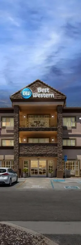 约翰·杰伊贝斯特韦斯特酒店，位于埃尔森特罗的酒店
