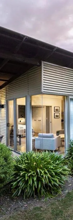 Te Awanga Cottages，位于Te Awanga的酒店