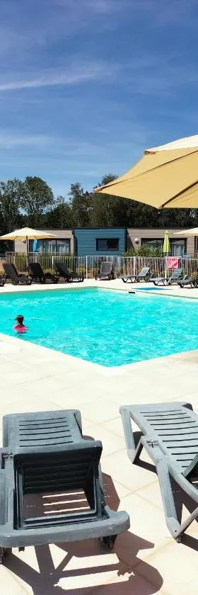 Terres de France - Le Domaine du Moulin Neuf，位于泰尔地区罗谢福尔的酒店
