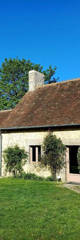 La Garencière - La Petite Maison，位于Champfleur的酒店