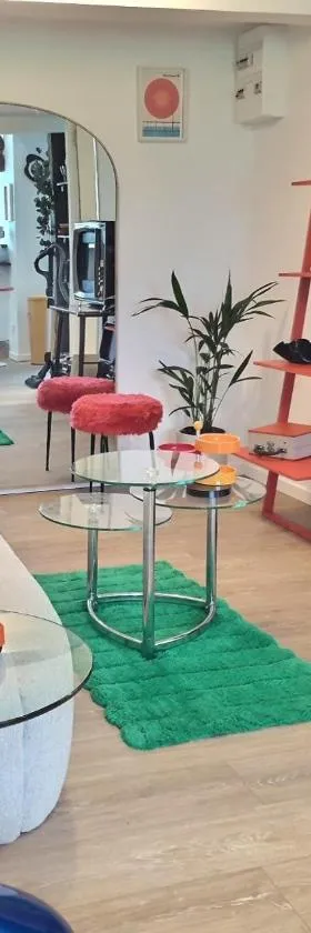 La Petite Eole - Déco 70's, Entre Rouen et Dieppe，位于Fresnay-le-Long的酒店