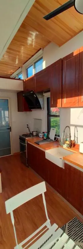 The Cyber Hut，位于因弗卡吉尔的酒店