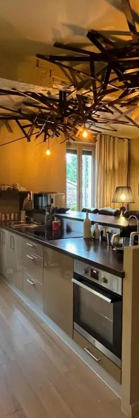 Cosy Appartement Escapade Label Braise, terrasse et parking，位于Ségoufielle的酒店