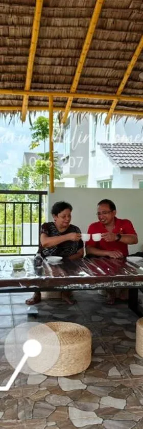 Desaru Yulin Homestay 雨林客棧Desaru, Bandar Penawar，位于Bandar Penawar的酒店