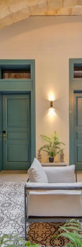 23 Boutique Hotel，位于弗洛里亚纳的酒店