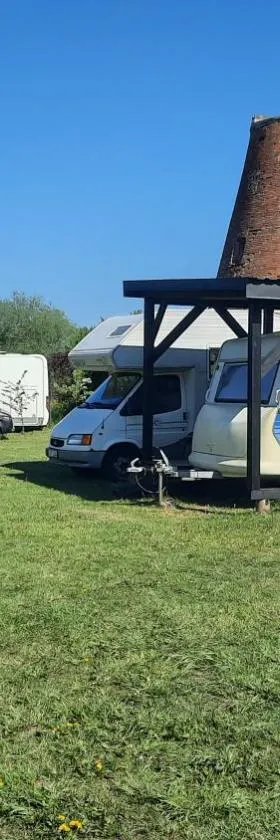 Camping Prie Malūno，位于Žagarė的酒店