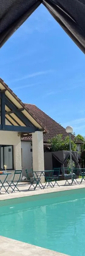 Hôtel Le Roxane，位于贝尔热拉克的酒店