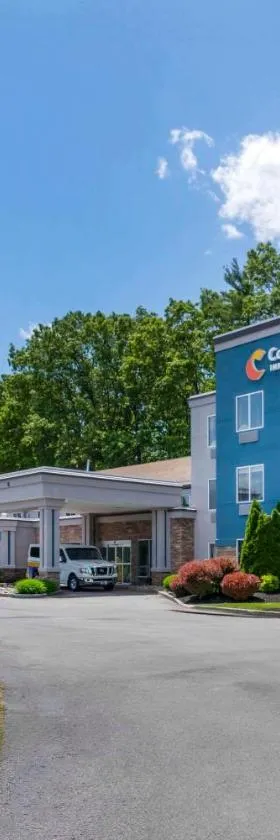Comfort Inn & Suites Saratoga Springs，位于萨拉托加泉的酒店