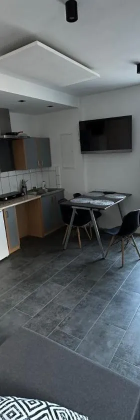 Sunrise Apartamenty，位于Chocicza的酒店
