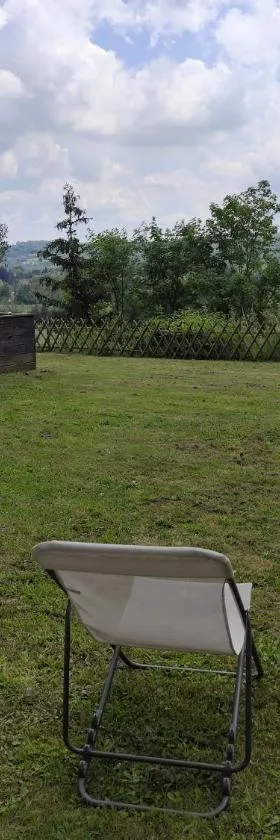 Logement en pleine nature à la campagne，位于Saint-Cyr-sur-Morin的酒店