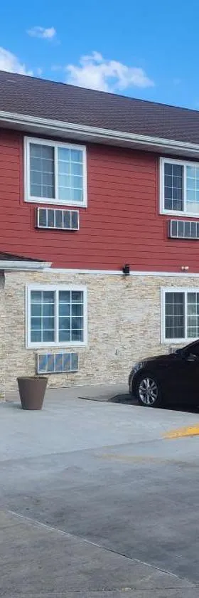 Rodeway Inn，位于West Fargo的酒店