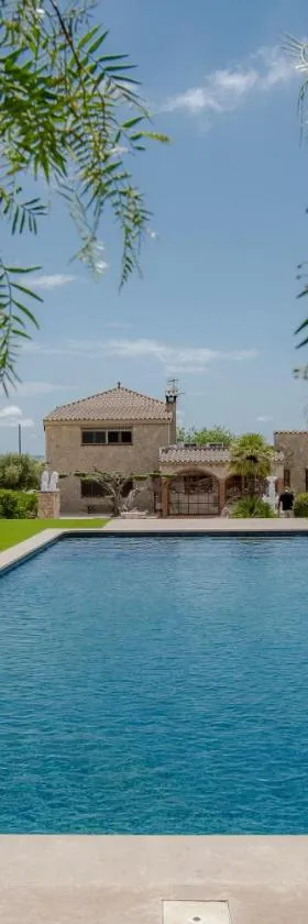Villa Rural Avril，位于卡马尔莱斯的酒店