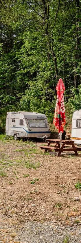Karavan 3 v areálu Koupaliště Bystré v Orlických horách，位于Bystré的酒店
