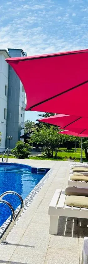 Claude Monet beach hotel，位于乌雷基的酒店