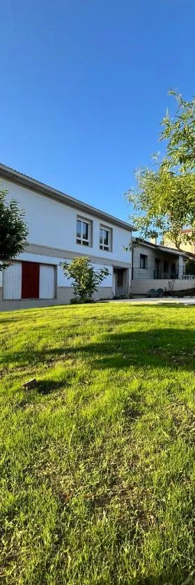A de Carmiña，位于拉科鲁尼亚的酒店