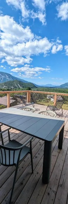 T3 neuf au calme avec vue sur les montagnes，位于沙纳兹的酒店