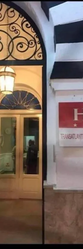 Hotel Transatlantique Tunis，位于突尼斯的酒店