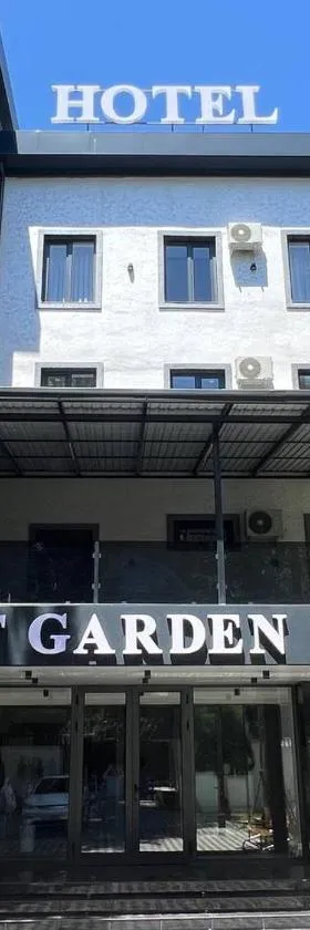 DSF GARDEN HOTEL，位于Yakkasaray的酒店