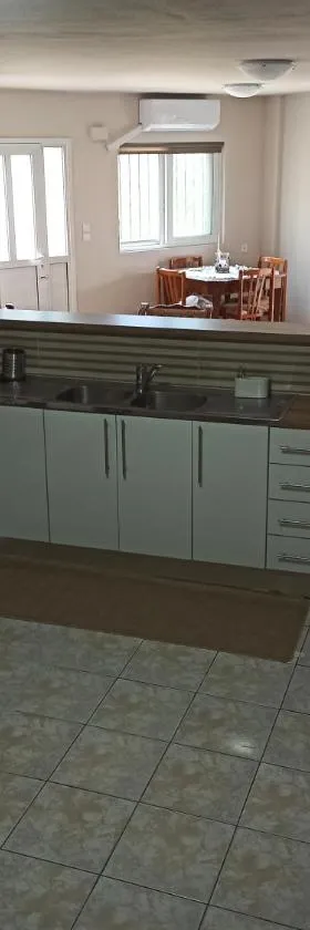 Villa kakoliri，位于Taxiárkhai的酒店
