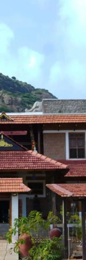 Muthunandhini Palace，位于Suchindram的酒店