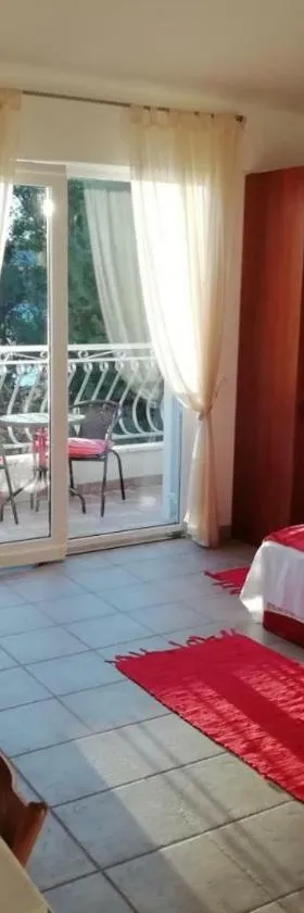 Villa Lana，位于尼库加姆的酒店