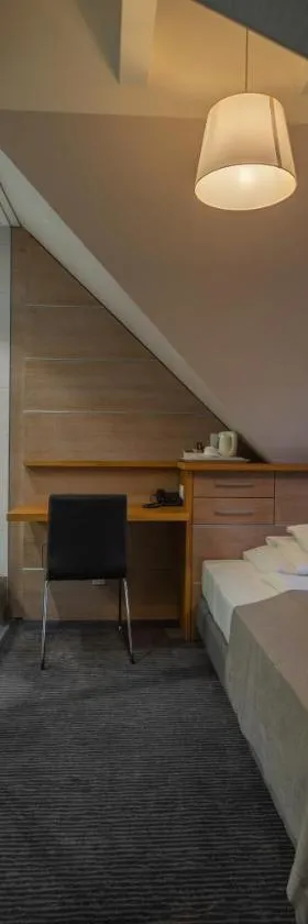 Hotel Salve，位于Głogówek的酒店