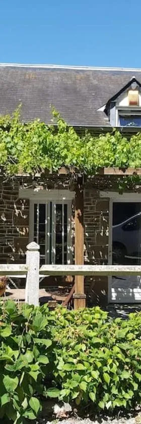 Gîte en pleine nature，位于Les Isles-Bardel的酒店