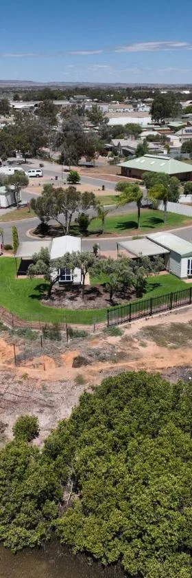 Echo Holiday Parks - Port Pirie，位于皮里港的酒店