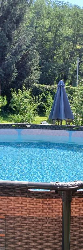 Fruškogorska kuća - Andrevlje lounge, naselje Testera，位于Čerević的酒店