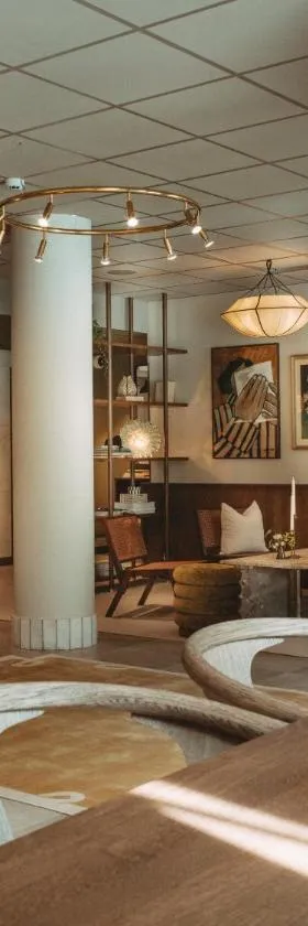 Elite City Hotel, Örebro，位于厄勒布鲁的酒店