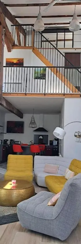 Sublime Loft en triplex avec Tropézienne, Provence，位于巴尔若尔的酒店