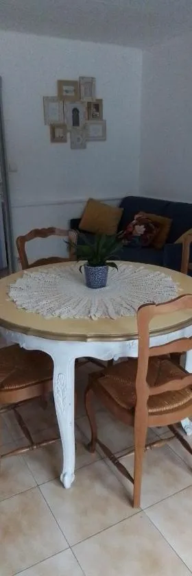 Appartement，位于Lunel-Viel的酒店