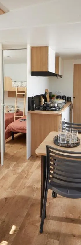 Camping Les Voiles，位于Flocques的酒店