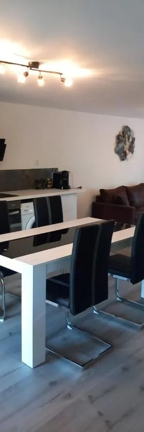 Appartement 4 personnes，位于Thizy-les-Bourgs的酒店