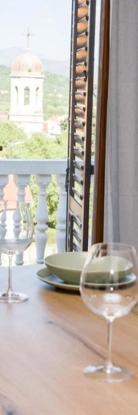Apartman Vito，位于德尔尼什的酒店