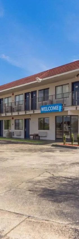 Motel 6-Meridian, MS，位于梅里迪恩的酒店