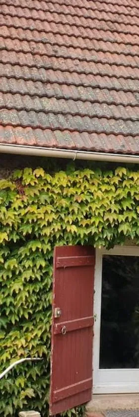 Cottage chaleureux avec Cheminée au Calme，位于Beaubery的酒店