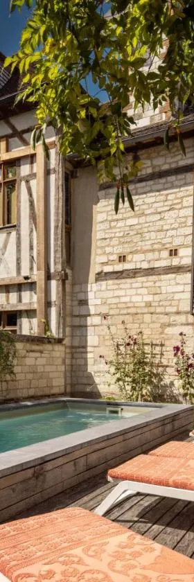 La Maison de Rhodes Hôtel & Spa，位于特鲁瓦的酒店