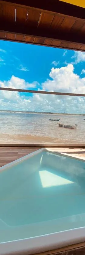 Suites Enseada Beira Mar，位于科鲁里皮的酒店