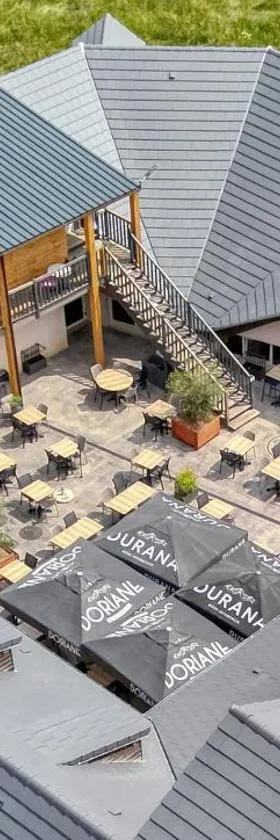 Logis Hôtel Volcan Sancy，位于Nébouzat的酒店
