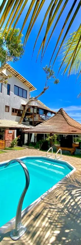 Pontal dos Sonhos- Chalés Praia do Farol，位于科鲁里皮的酒店