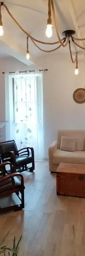 Gîte et chambres d'hôtes Les 2 Pins，位于Courry的酒店